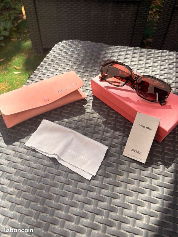 Lunettes de soleil Miu Miu Écaille de Tortue – Neuf complet avec coffret rose 🌸🕶️ (image 6)