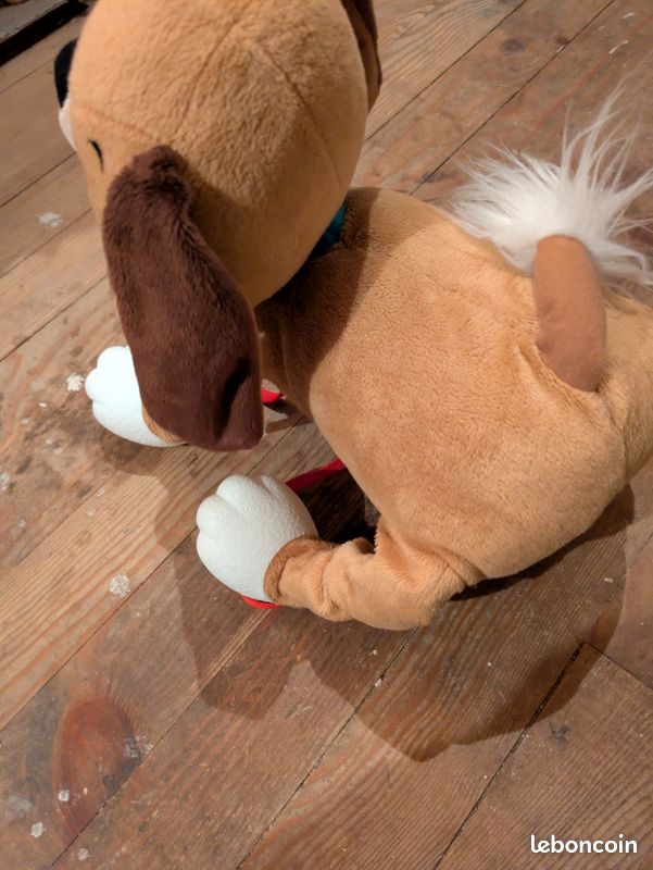 Giochi Preziosi Les Toufous, Peluche intéractive Chien, Marche & Court, fonctionne Sans Piles, Laisse incluse, Carlin, Jouet pour enfants dès 2 ans, PEP04