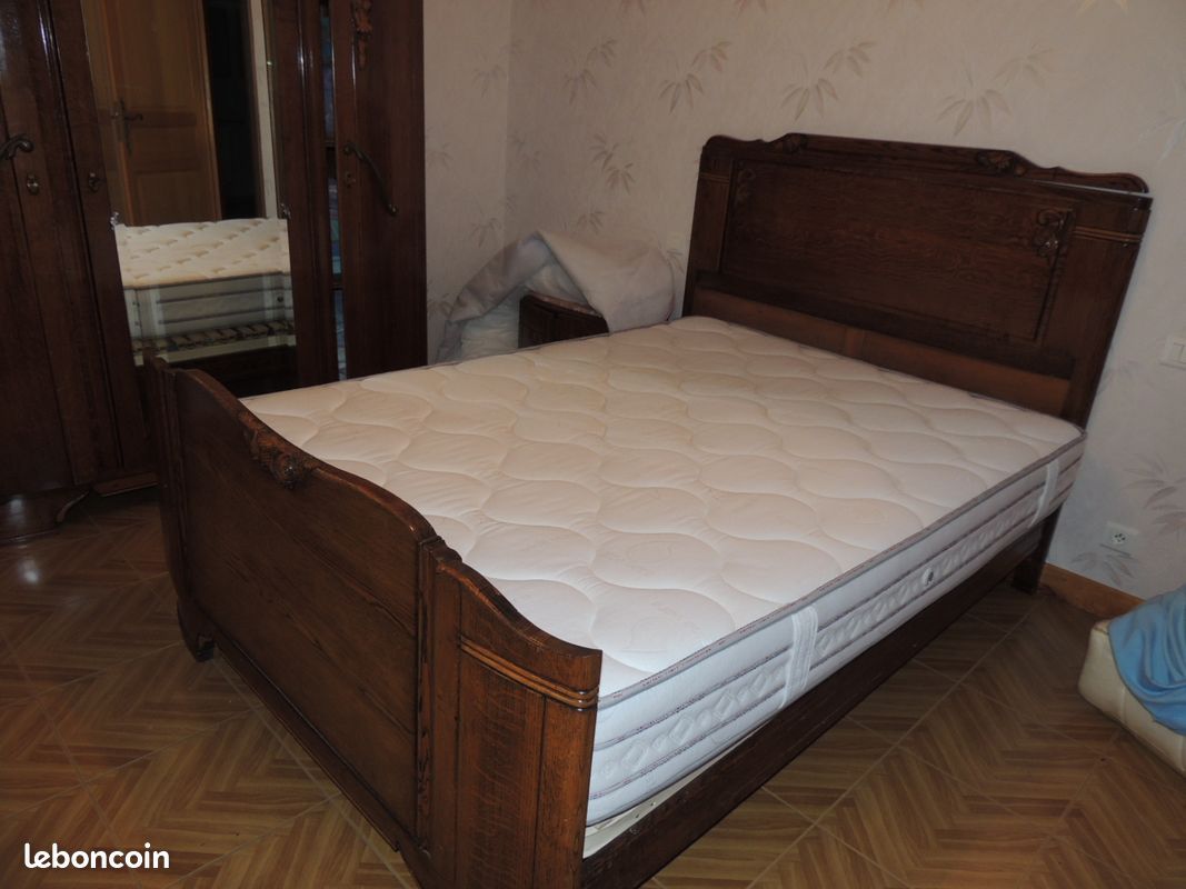 Une chambre à coucher ancienne (image 2)