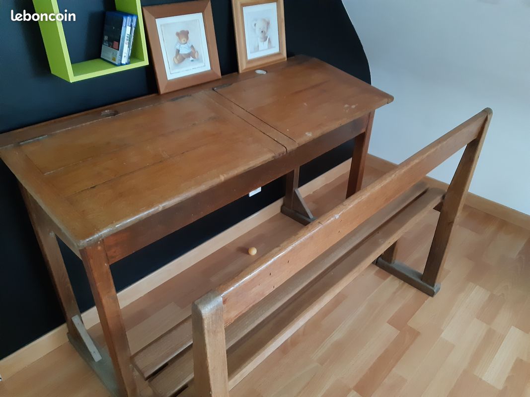 Bureau d'écolier (image 1)