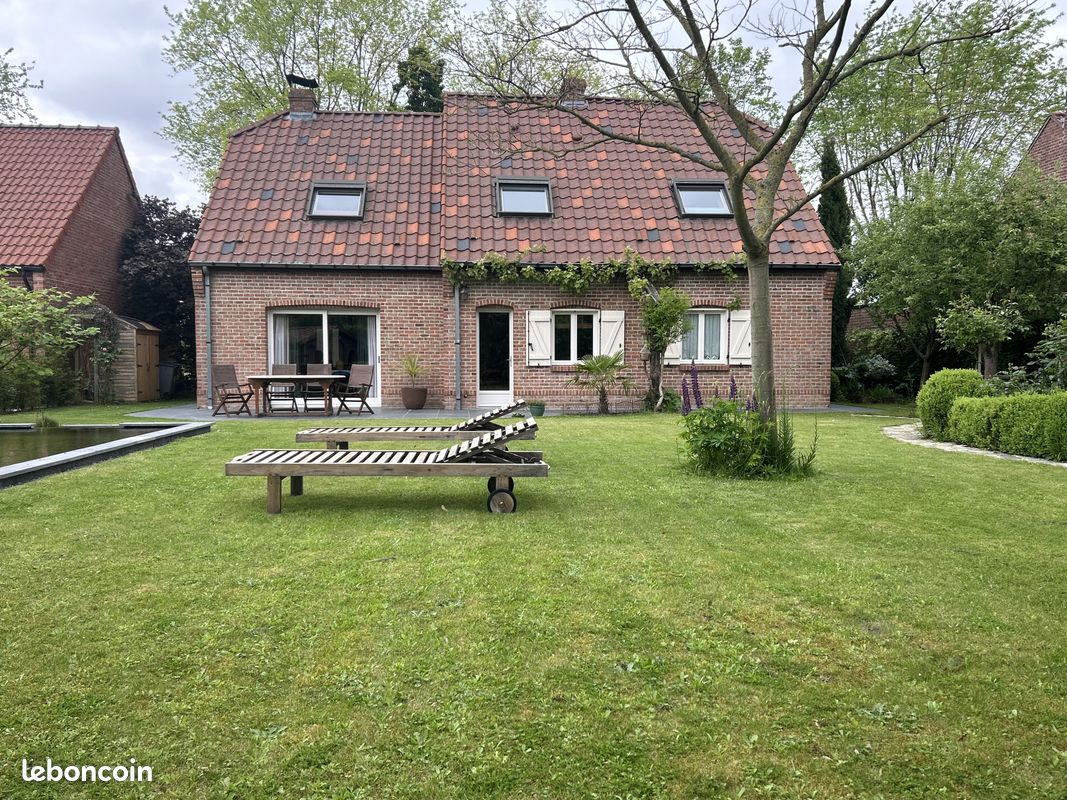 Maison 5 pièces 145 m² · à Bousbecque · 145 m² · 615 000 €