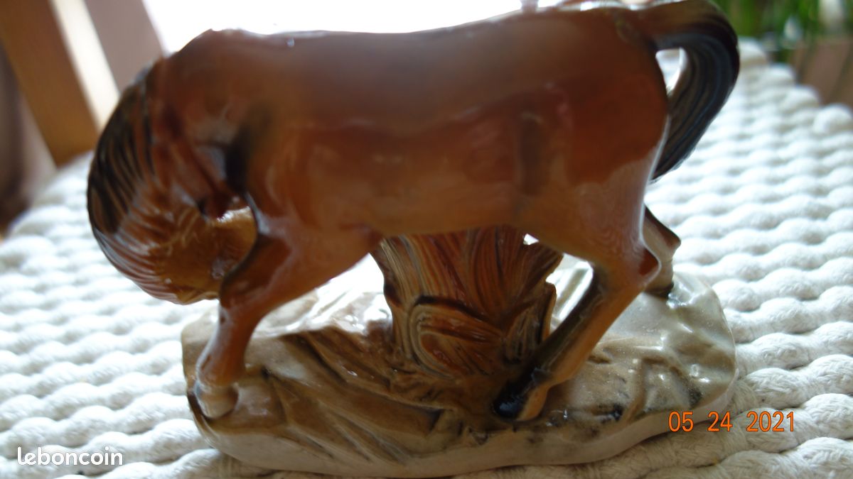 Cheval (image 1)