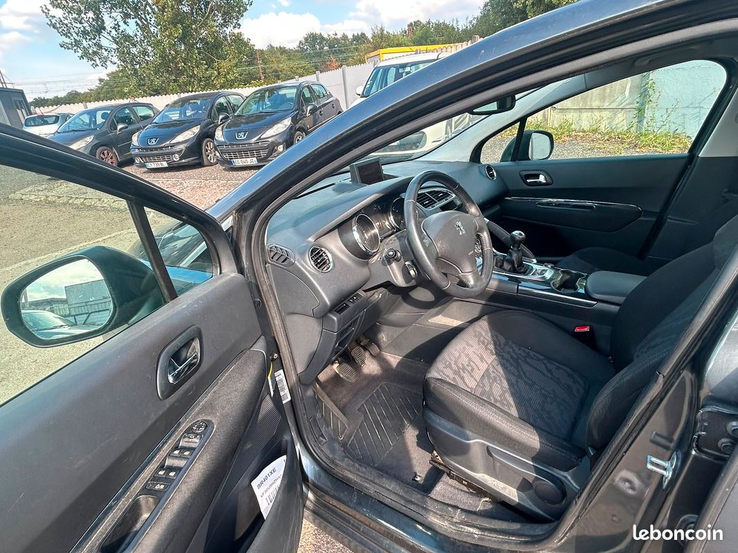 Peugeot 3008 1.6 HDI 16V 110CH FAP PREMIUM (image 3)