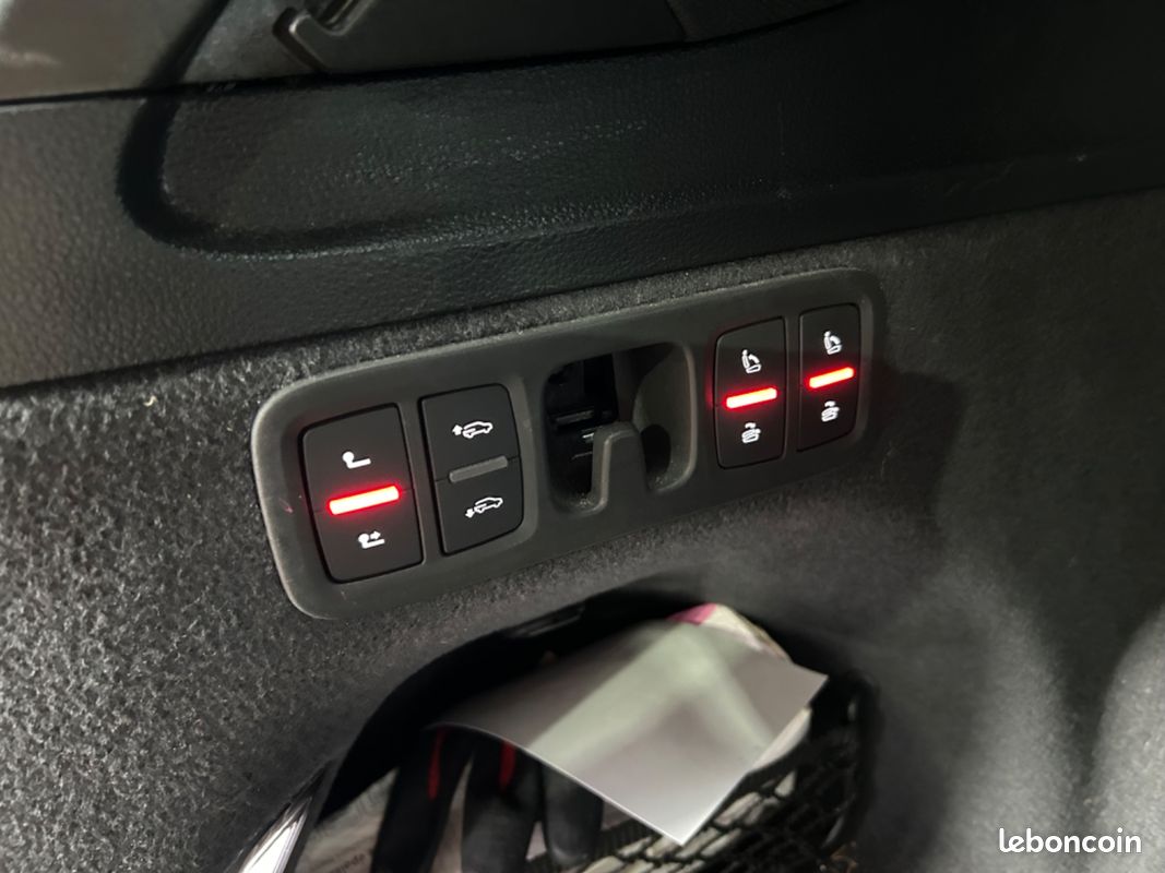 AUDI Q7 3.0 50 TDI 286 CH S-LINE QUATTRO TIPTRONIC / SUIVI CONSTRUCTEUR / CAMÉRA 360 / TOIT OUVRANT / BOSe (image 29)
