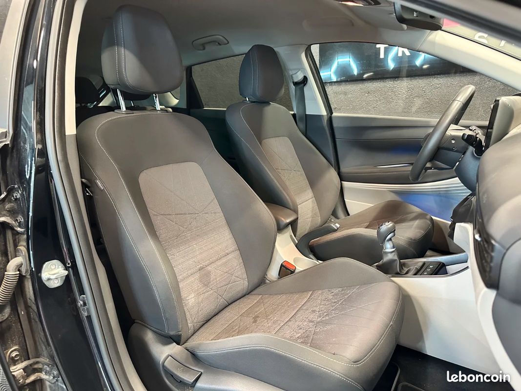 HYUNDAI BAYON 1.0 T-GDi 100 Hybrid 48V Creative (image 26)