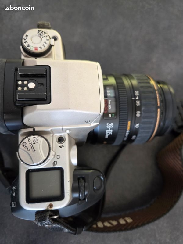Canon EOS 50 E noir + objectif EF 28-105 mm + poignée BP 50