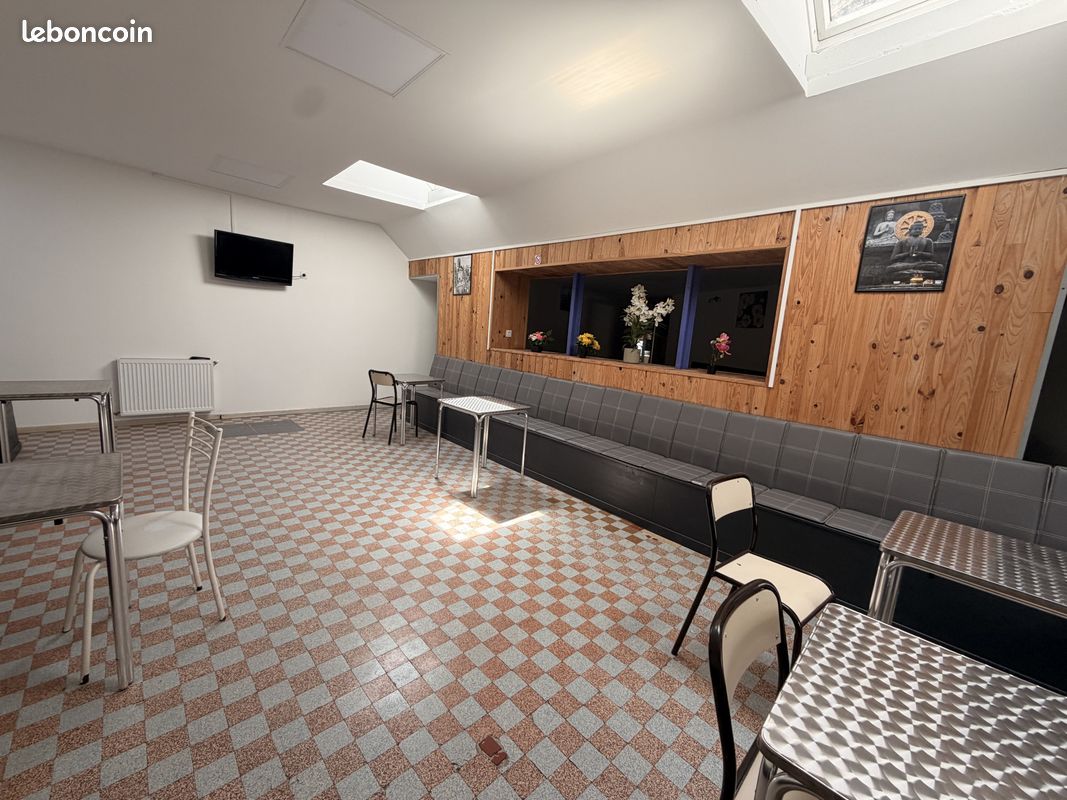 Immeuble 7 pièces 273 m² (image 1)