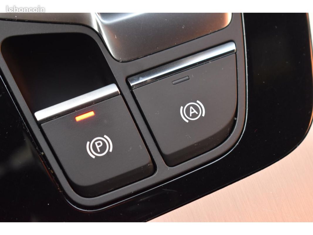 AUDI Q5 50 TFSIe 299 S tronic 7 Quattro S line (image 32)