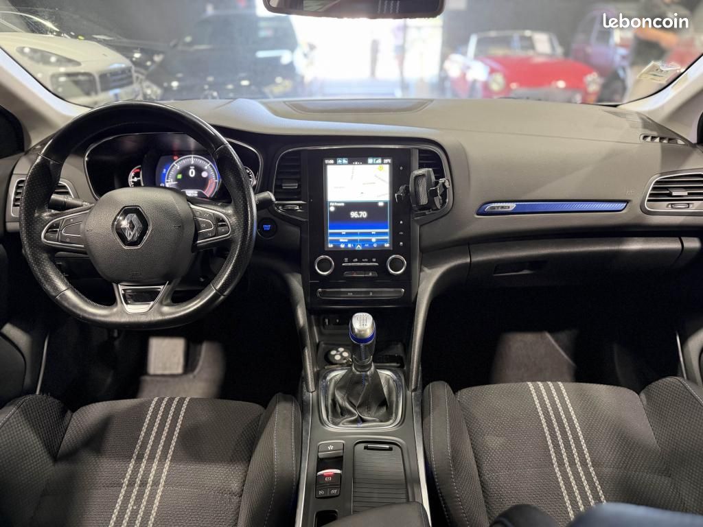 RENAULT MEGANE Mégane IV 1.6 Energy dCi - 130cv - GT Line 18 (image 11)