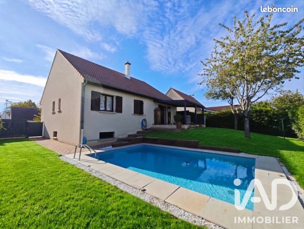 Maison 7 pièces 150 m² · à Perrigny-lès-Dijon · 150 m² · 389 000 €