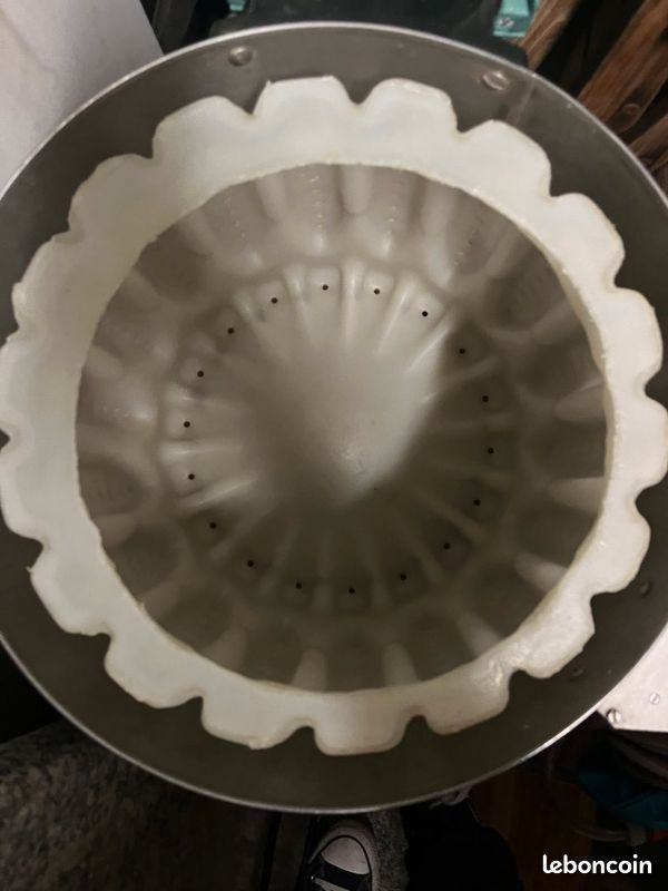 Essoreuse a salade et legumes professionnelle (image 2)