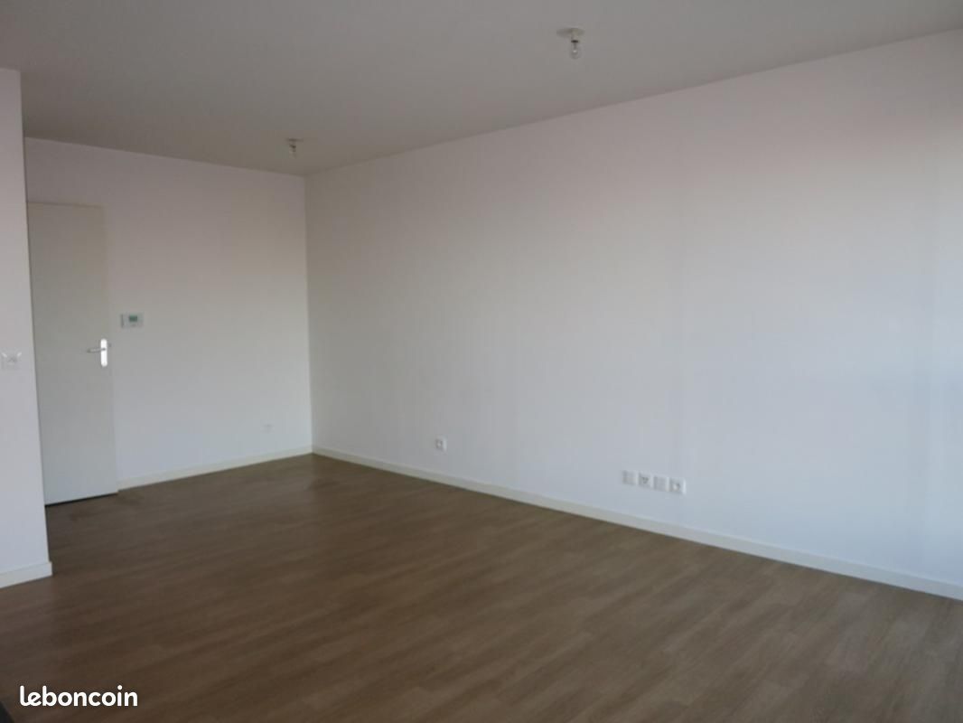 Appartement 2 pièces 42 m² · à Lille · 42 m² · 594 €/mois