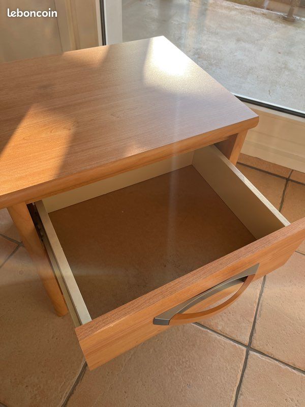 Table de chevet (image 2)