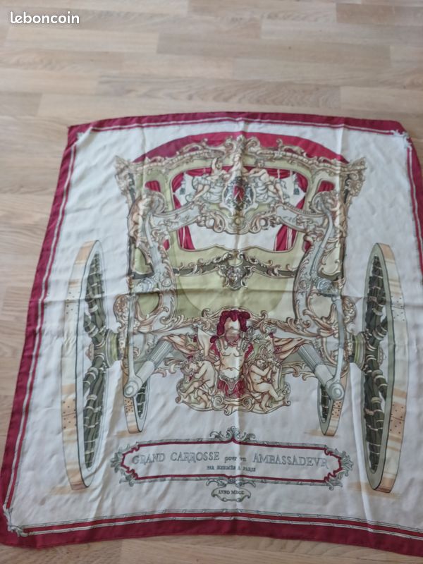 Foulard (image 1)