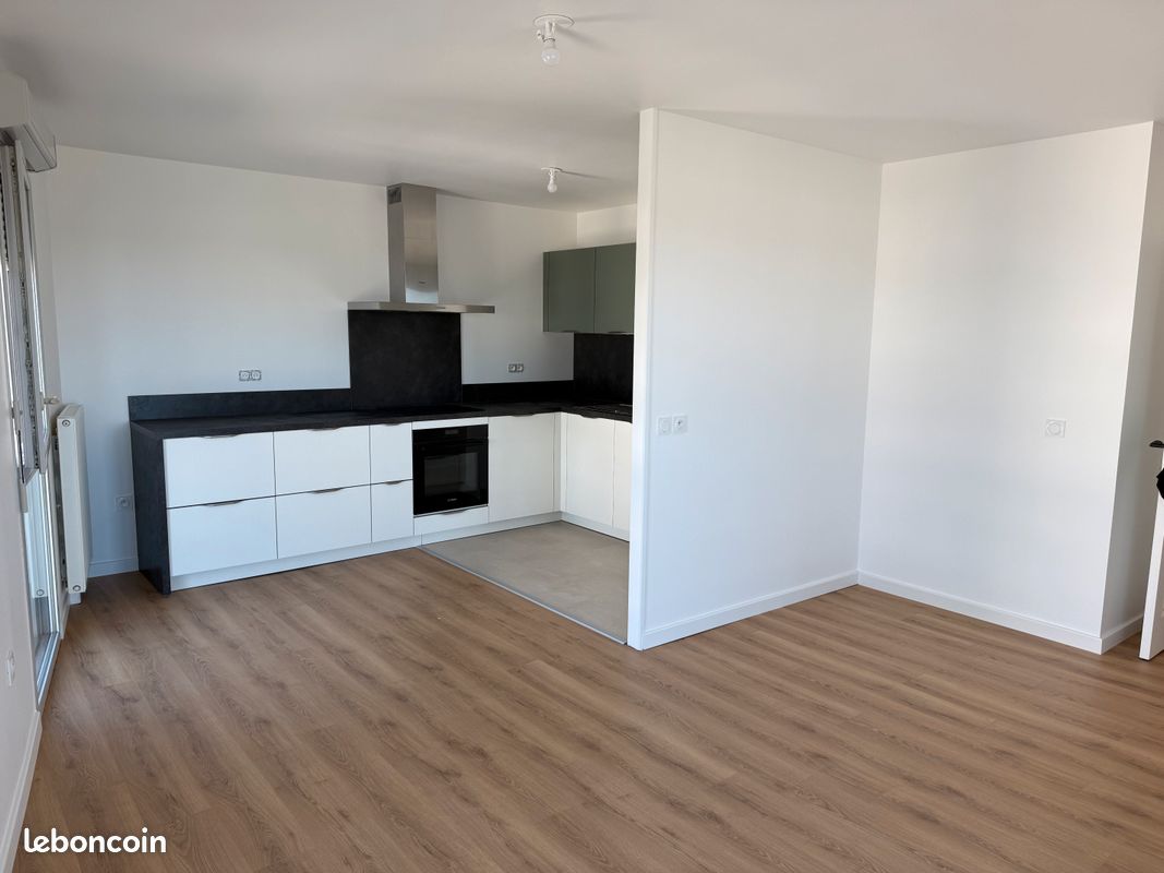 Appartement 3 pièces 68 m² · à Avrillé · 68 m² · 990 €/mois