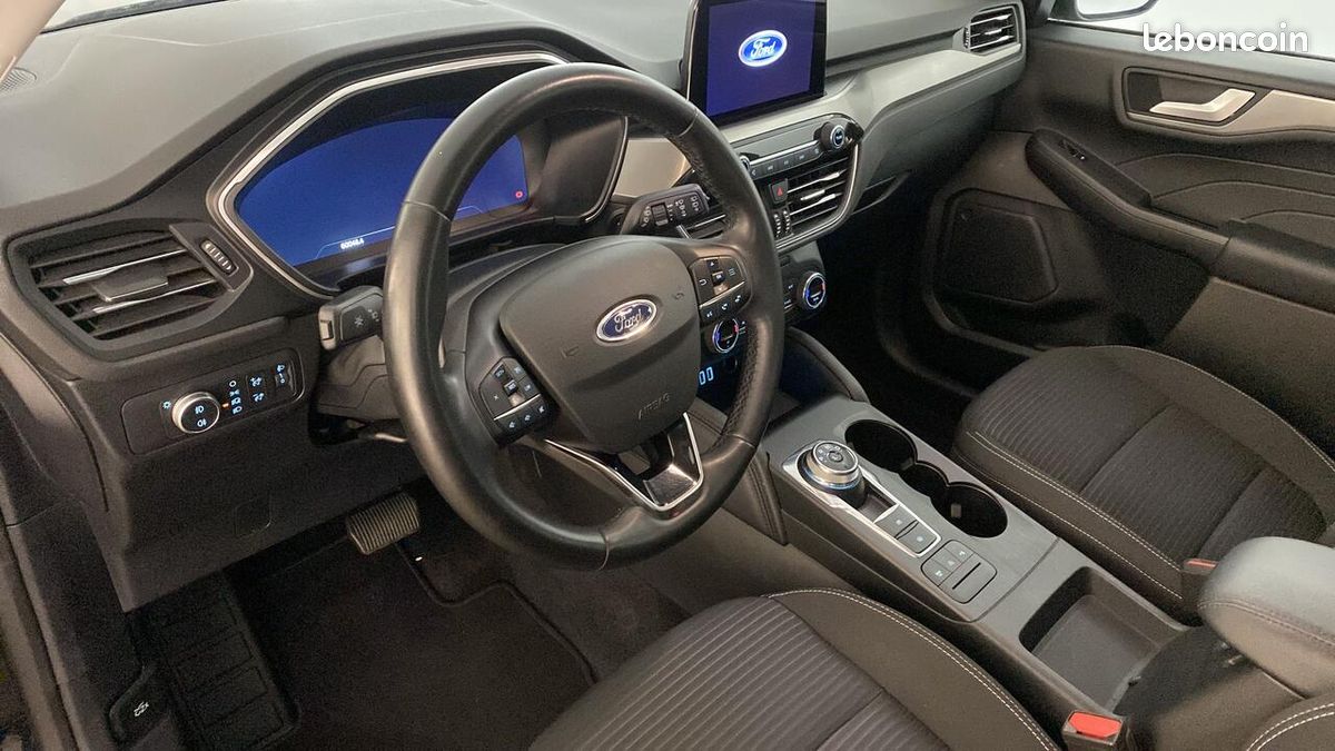 Ford Kuga 1.5 EcoBlue 120 ch Titanium (image 9)