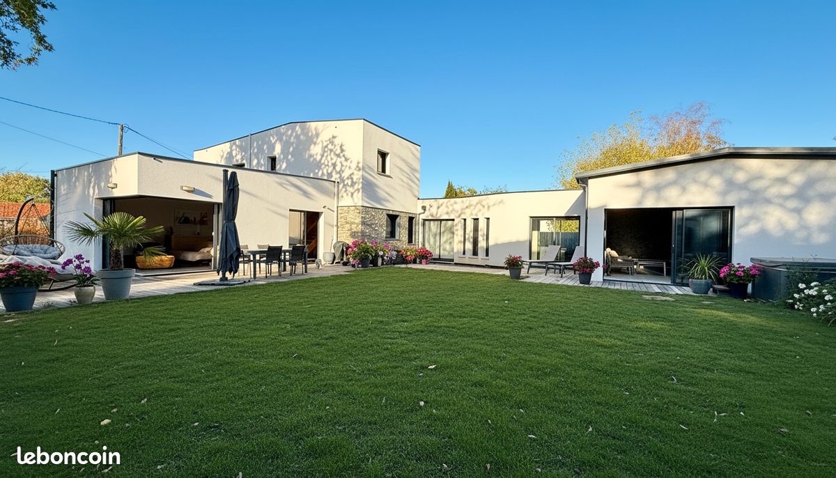 Maison 9 pièces 287 m² · à Mauves-sur-Loire · 287 m² · 699 000 €