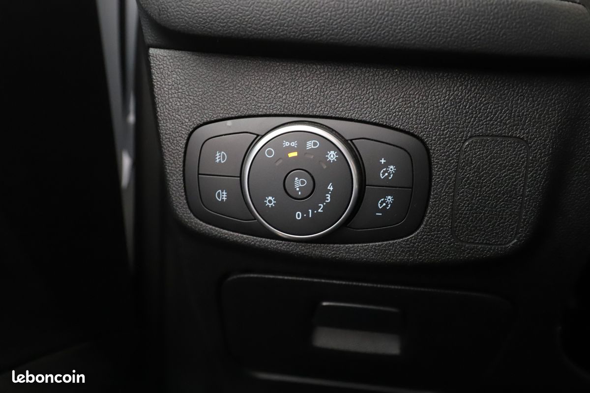 Ford Focus SW 1.0 EcoBoost Trend Business (image 27)