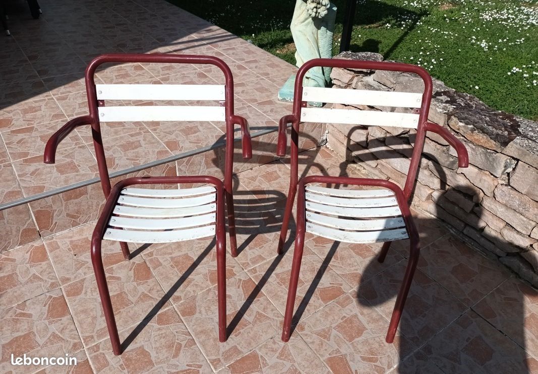 Lot De 2 chaises fauteuils tolix Industrielles de Xavier Pauchard (image 1)