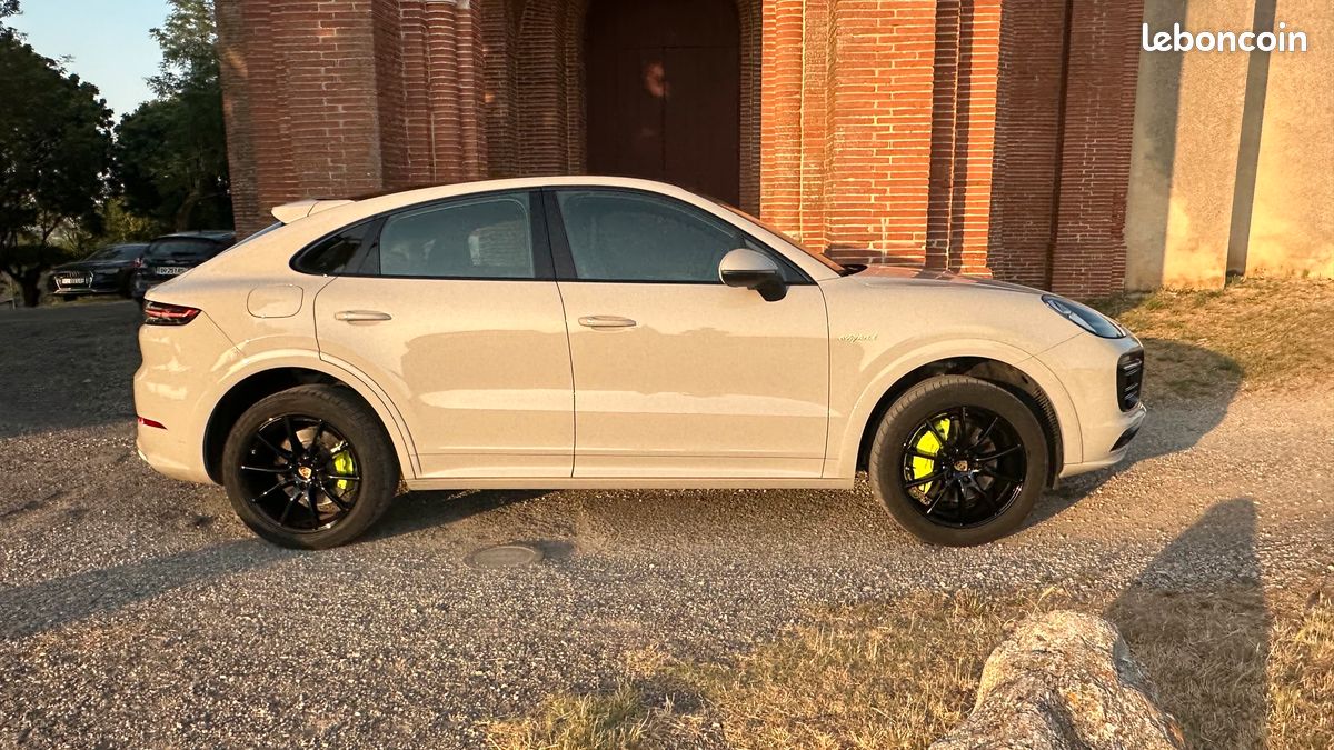PORSCHE CAYENNE E-HYBRID 3.0 V6 462 ch (image 6)