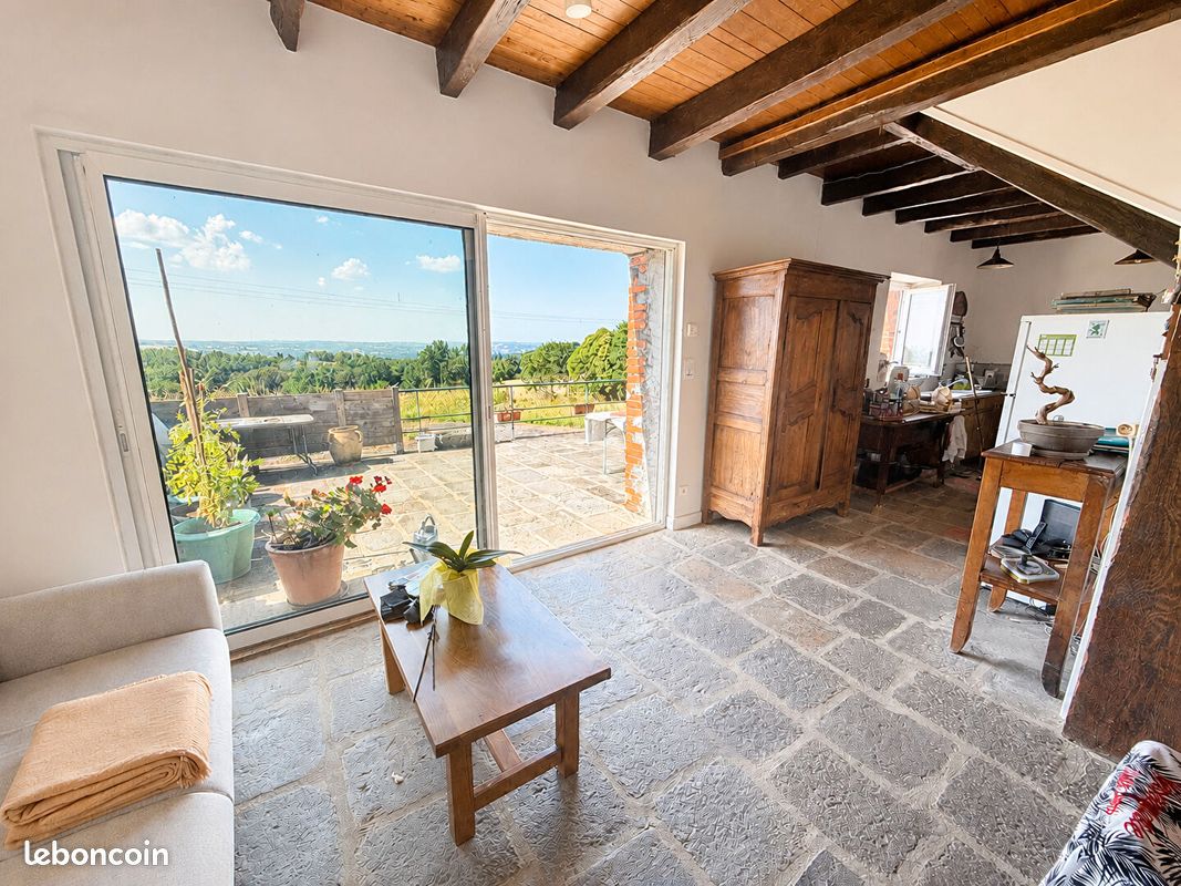 Maison 7 pièces 208 m² · à Miremont · 208 m² · 220 000 €