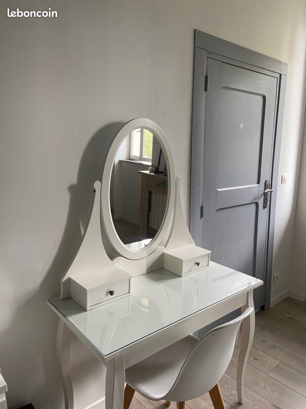 Coiffeuse ikea (image 1)