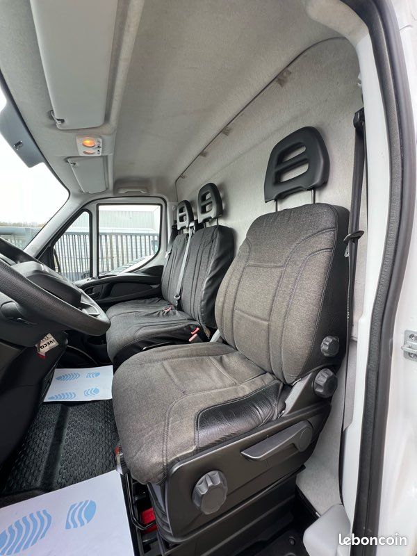 22 491 HT IVECO DAILY Fourgon 35S14 V12 2.3L 140ch (image 9)