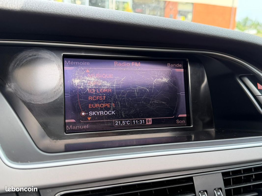 AUDI A4 AVANT 2.0 TDI 136 Ambiente - TOIT OUVRANT - RADAR AR (image 23)