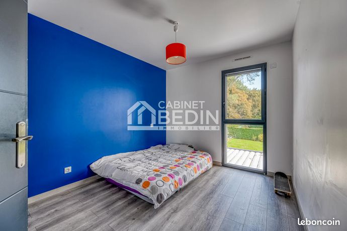 https://img.leboncoin.fr/api/v1/lbcpb1/images/1c/e3/61/1ce36168a3c4393c6585fd8e29722590cd2b3e20.jpg?rule=ad-image