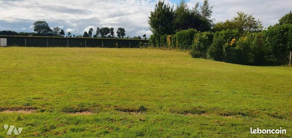 Terrain 887 m² · au Perrey · 48 000 €