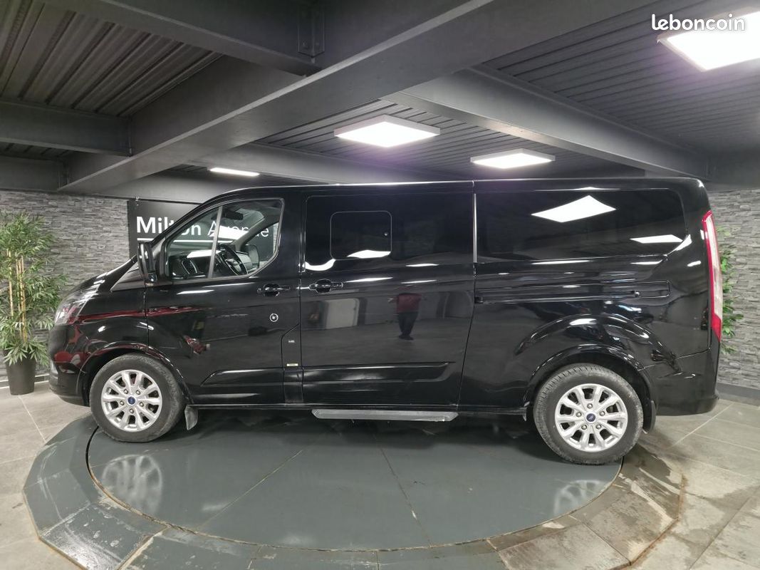 FORD TOURNEO CUSTOM 2.0 EcoBlue - 130 - BVA COMBI 320 L2H1 Titanium (image 2)