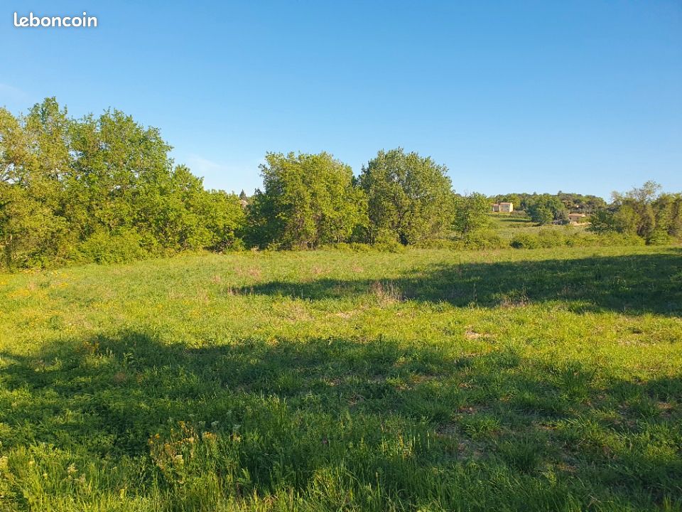Terrain 1750 m² · à Saint-Césaire-de-Gauzignan · 127 000 €