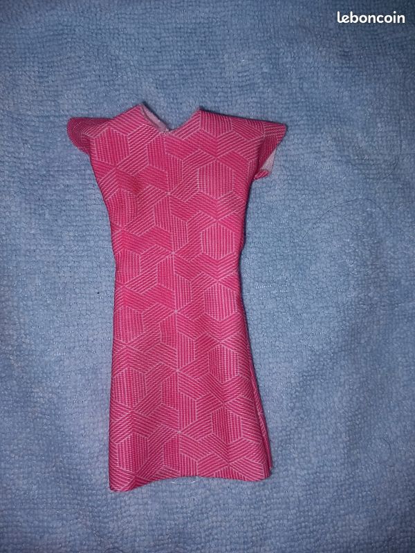 Lot de vêtements poupées barbie (image 10)