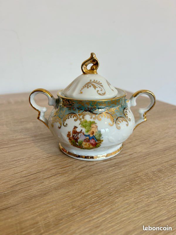 Sucrier ancien en porcelaine de Bavière (image 1)