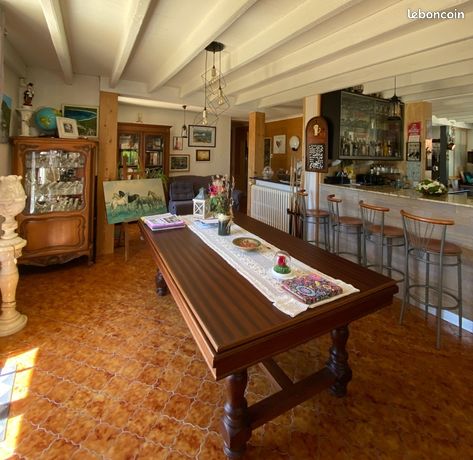 Maison 10 pièces 239 m²