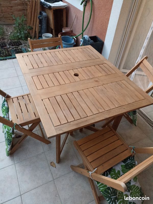 Table ronde pliable bois + 4 chaises - Ameublement