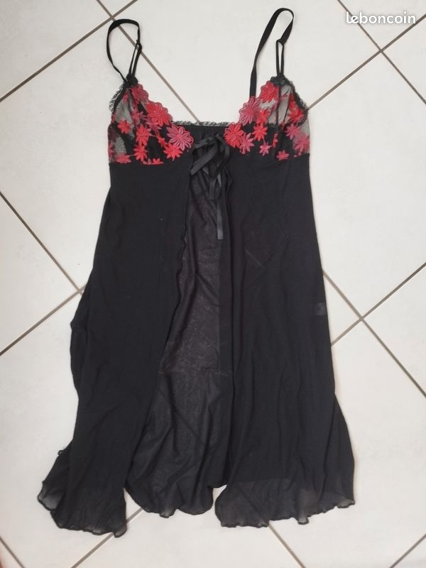Lot de 2 chemises de nuit taille M (image 1)