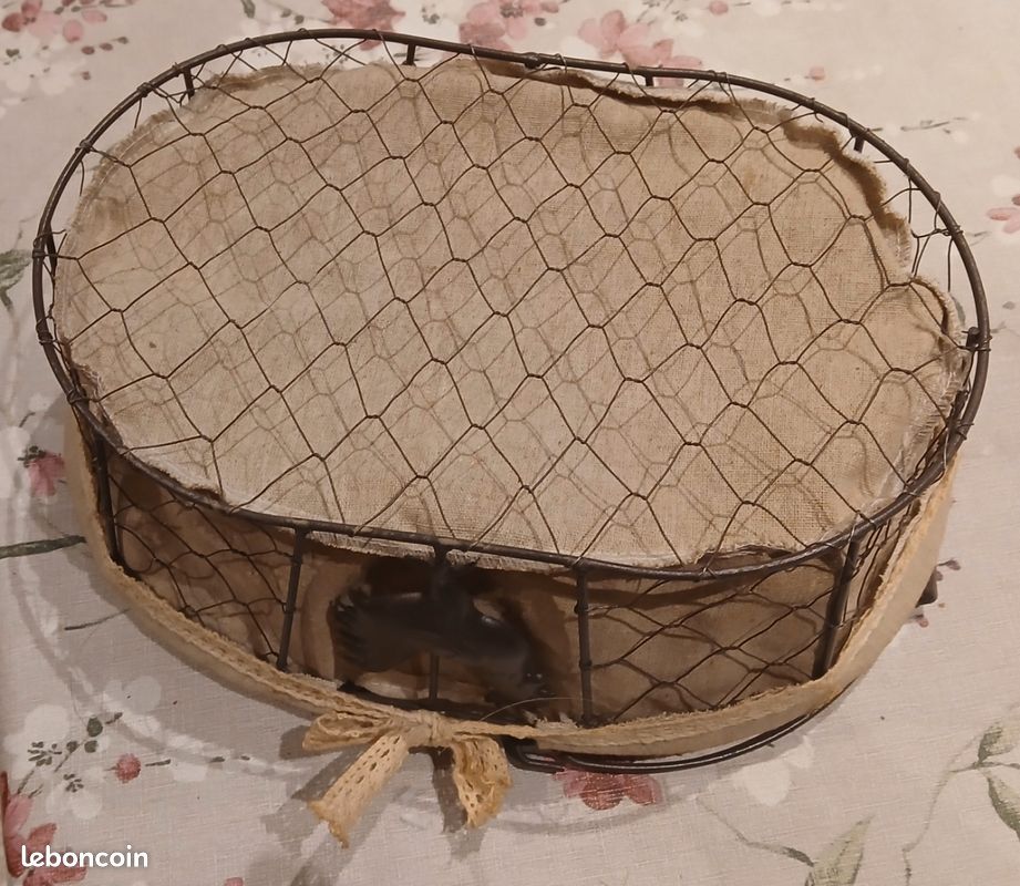 Faire un panier à oeufs en laine crochetée Page 2