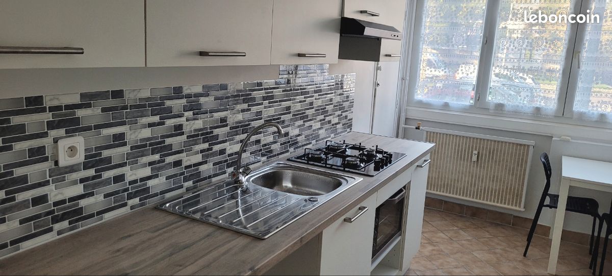 Appartement 3 pièces 70 m² · à Valence · 70 m² · 61 000 €