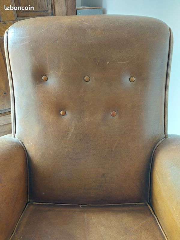 Lot de deux fauteuils en cuir 'Club' (image 8)
