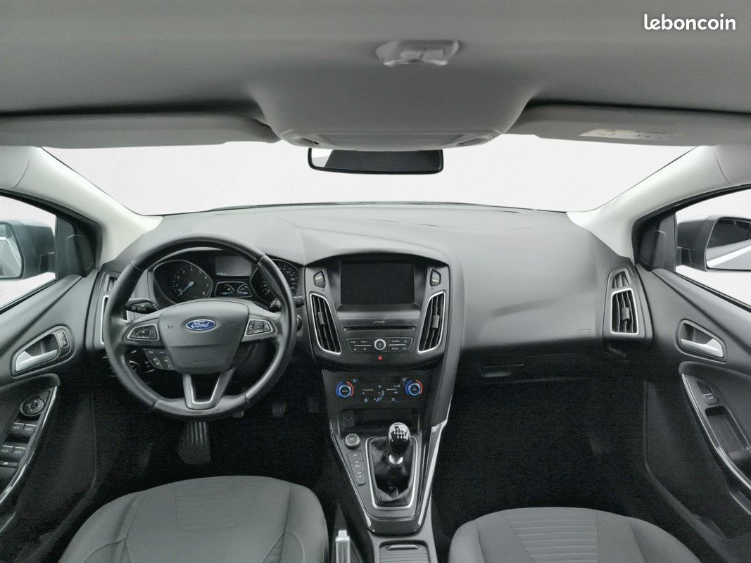 FORD Focus 1.0 EcoBoost 125 S&S Titanium (image 5)