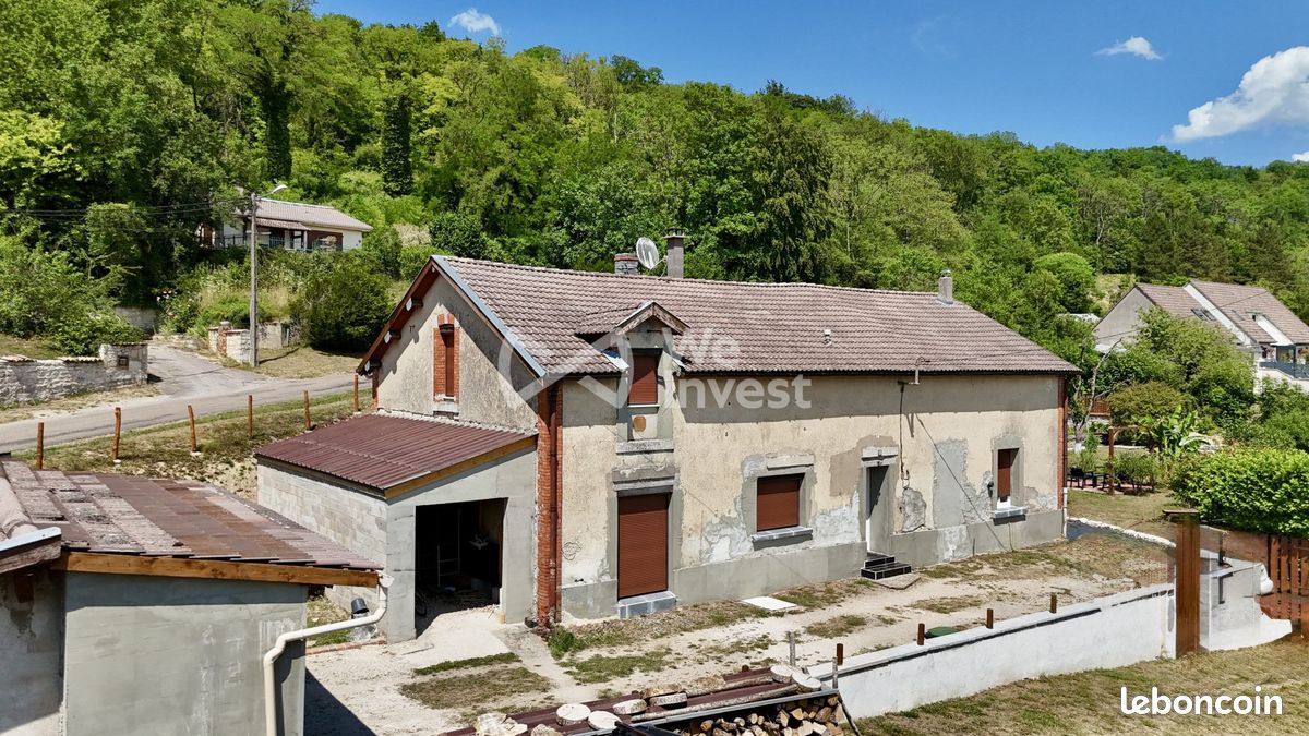 Maison 10 pièces 137 m² · à Saint-Joire · 137 m² · 169 000 €