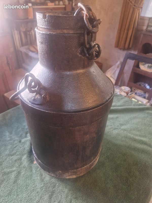 Pot a lait ancien (image 2)