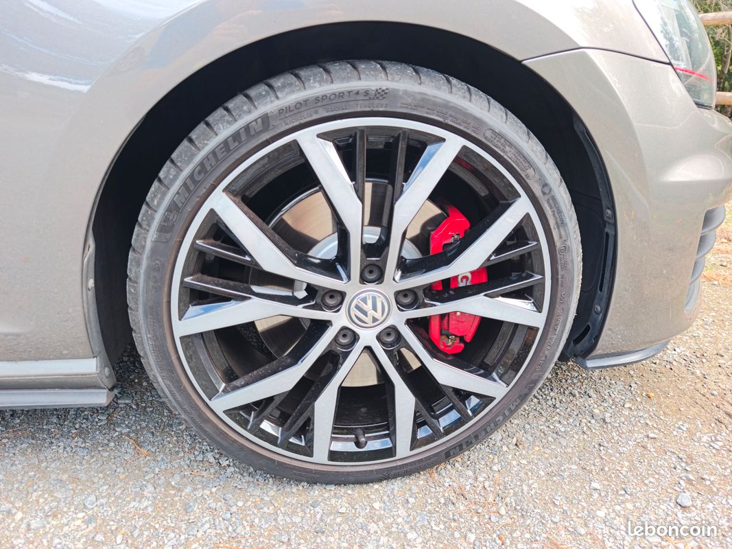 VOLKSWAGEN GOLF VII GTI PERFORMANCE 230cv 2.0 TSI (image 9)