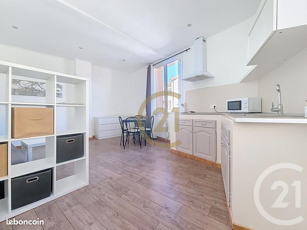 Appartement 1 pièce 28 m² · à Trans-en-Provence · 28 m² · 450 €/mois