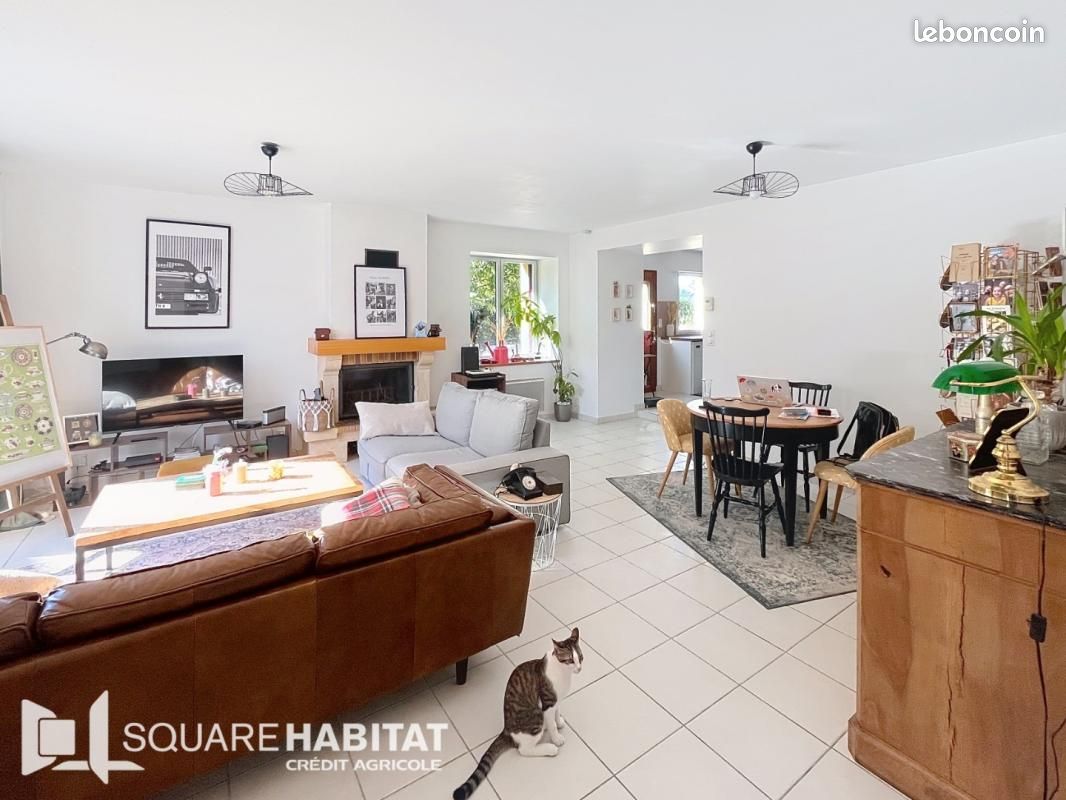 Maison 6 pièces 132 m² · à Chevaigné · 132 m² · 1 080 €/mois