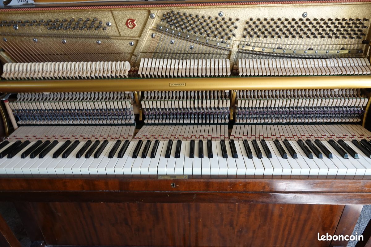 Piano droit Gaveau révisé et accordé (image 3)