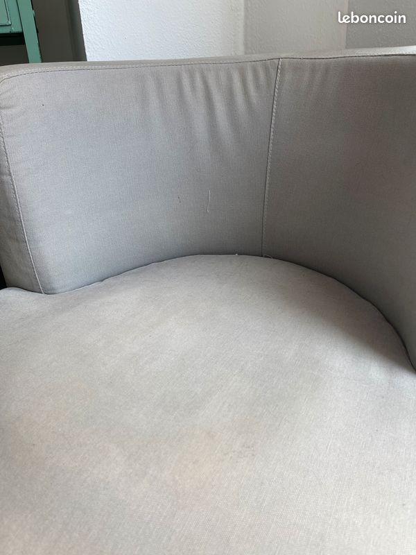 Fauteuil gris et bois (image 4)