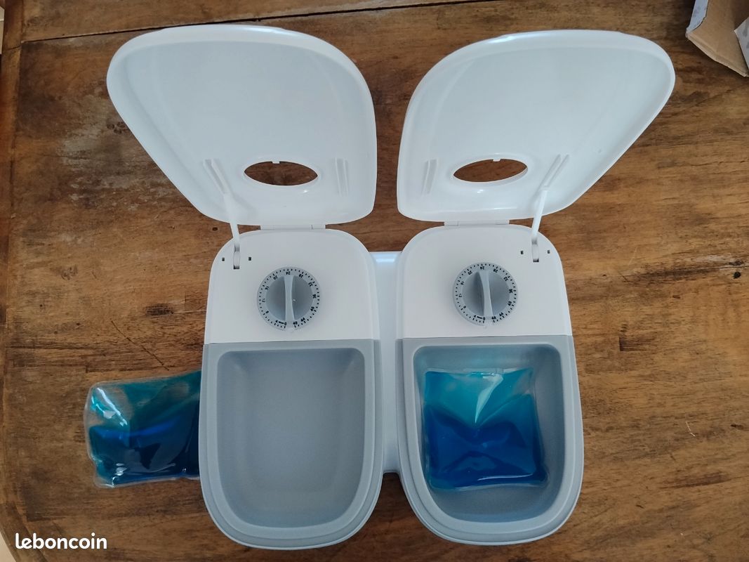 Distributeur de nourriture pour chat neuf (image 2)