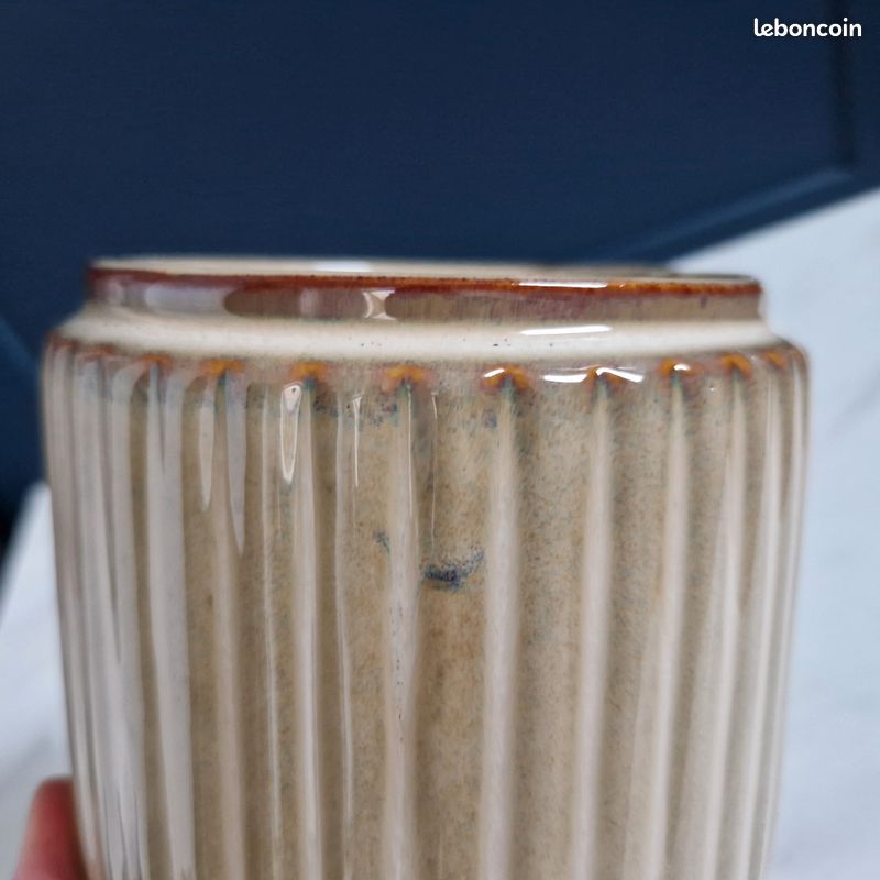 Cache pot en céramique (image 10)